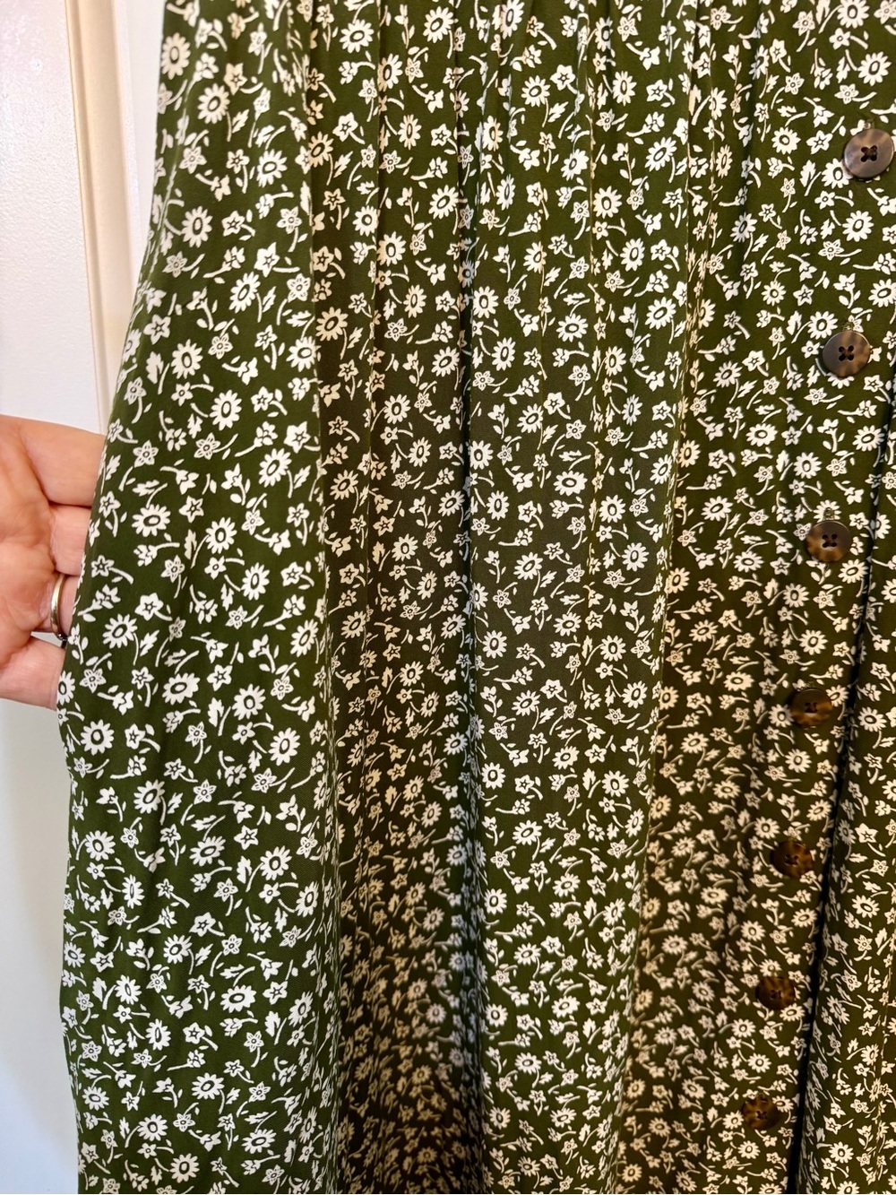 Madewell Campden Daisies Green Midi Dress Button Up Size Medium - Picture 6 of 11
